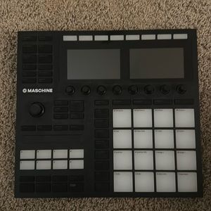 Native instruments Sample Maschine MK3
